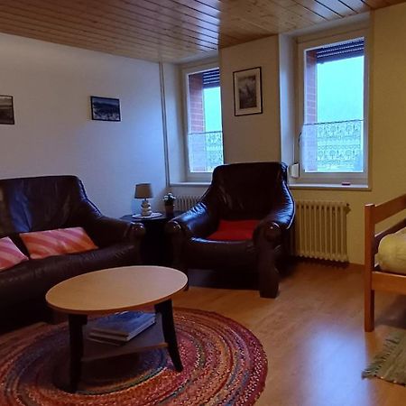 Halte Au Pied Du Creux Du Van Travers Eksteriør billede